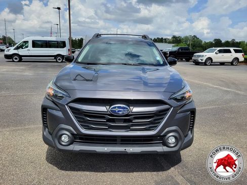 Used 2024 Subaru Outback Premium AWD/4WD image 9
