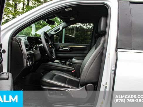 Used 2025 Chevrolet Tahoe LT AWD/4WD image 15
