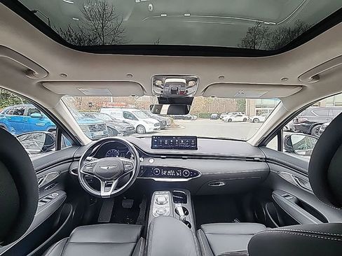 Used 2025 Genesis Electrified GV70 Prestige w/ Prestige Package image 22