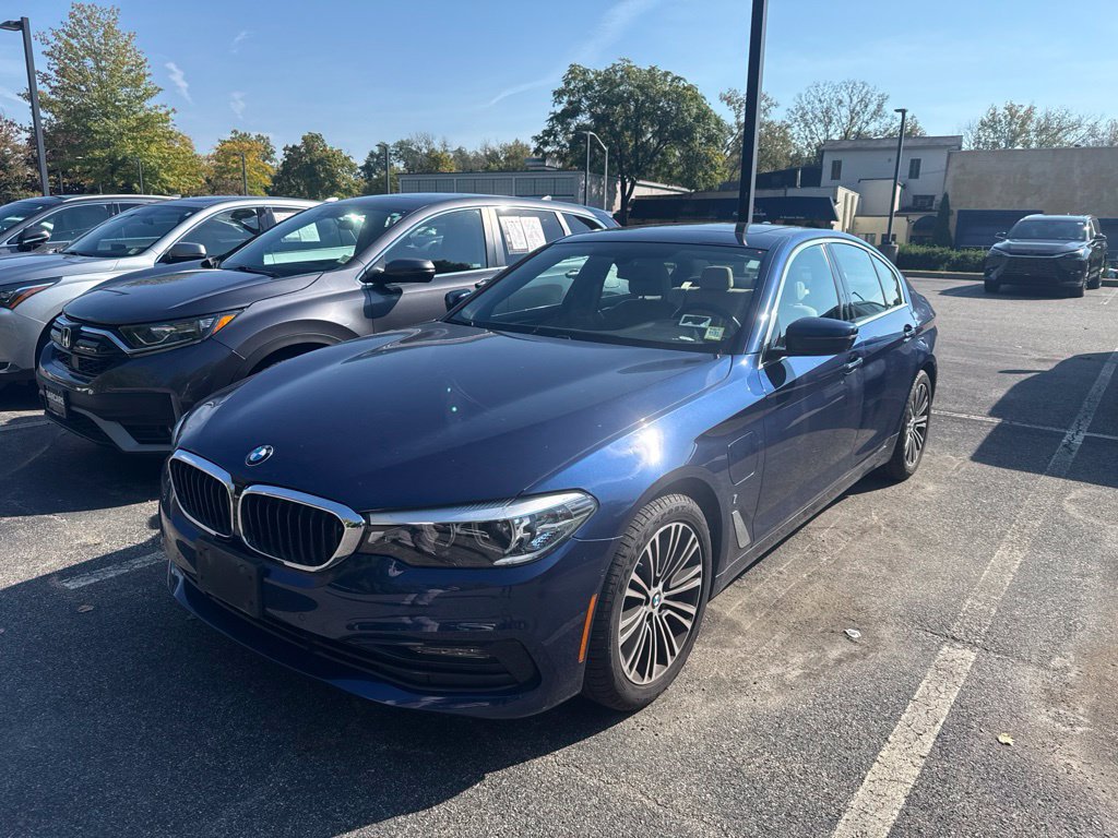 Used 2018 BMW 530e xDrive AWD/4WD image 3