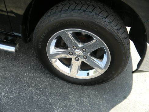 Used 2012 RAM 1500 Big Horn AWD/4WD image 2