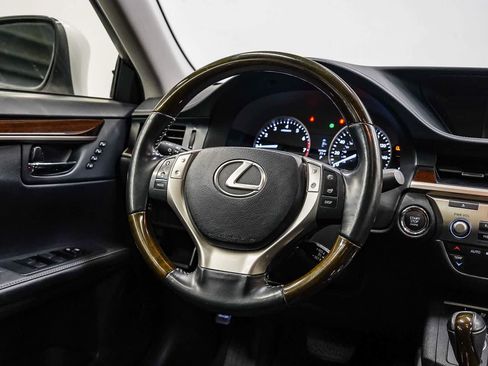 Used 2013 Lexus ES 350 w/ Luxury Pkg FWD image 15