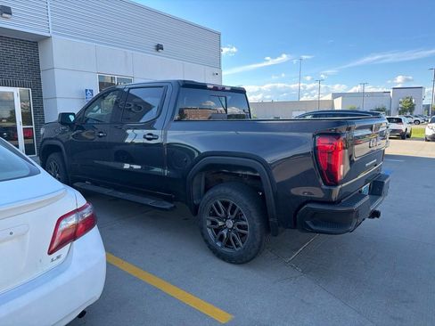 Used 2020 GMC Sierra 1500 AT4 w/ AT4 Premium Package AWD/4WD image 3