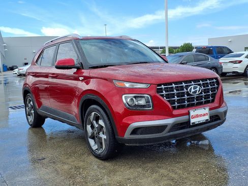 Used 2021 Hyundai Venue SEL w/ Cargo Package FWD image 2