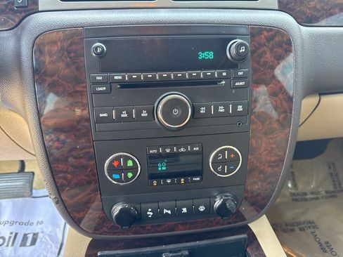 Used 2008 GMC Yukon XL Denali image 23