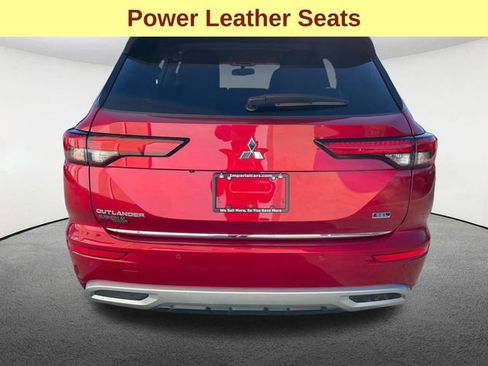Used 2022 Mitsubishi Outlander SEL image 12