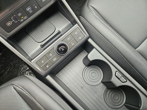 New 2026 Hyundai Kona Limited AWD/4WD image 19