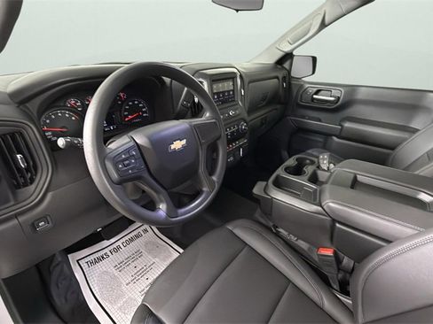 Certified 2025 Chevrolet Silverado 1500 W/T w/ WT Value Package image 18