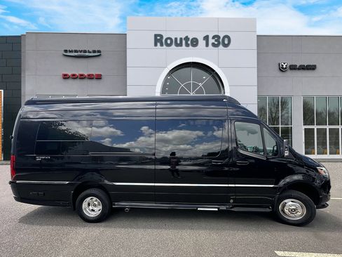 Used 2022 Mercedes-Benz Sprinter 3500 image 5