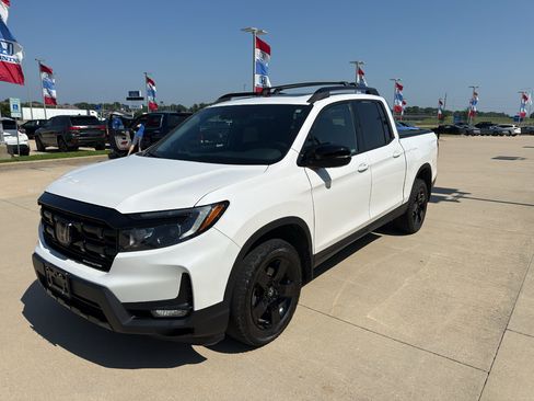 Used 2024 Honda Ridgeline Black Edition image 1