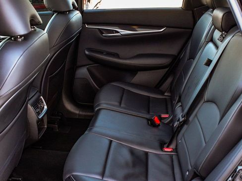 Used 2025 INFINITI QX50 Sport image 34