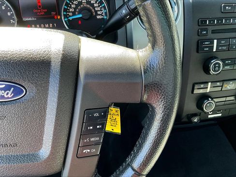 Used 2012 Ford F150 XLT w/ XLT Chrome Pkg AWD/4WD image 12