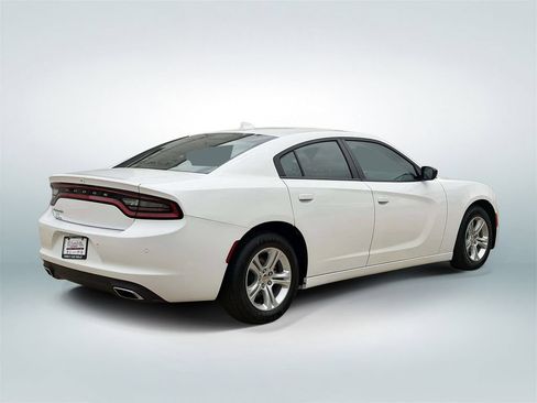 Used 2023 Dodge Charger SXT RWD image 3