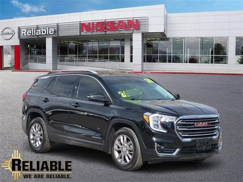 Used 2024 GMC Terrain SLT image 1