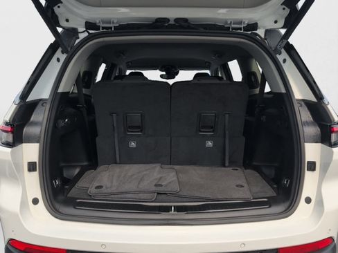 Used 2024 Jeep Grand Cherokee L Laredo w/ Luxury Tech Group I image 22