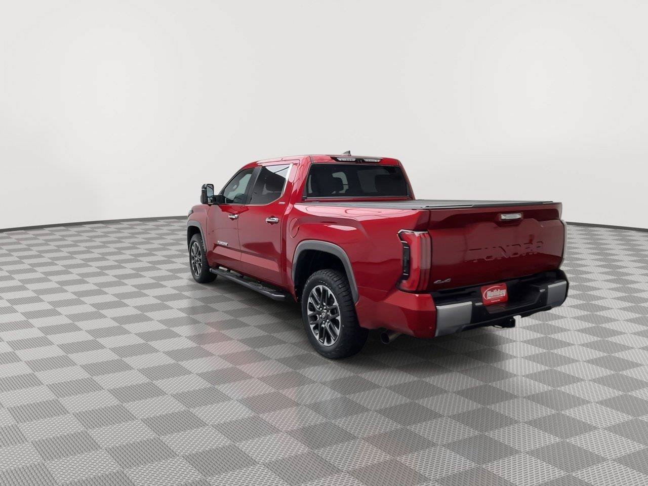 Used 2025 Toyota Tundra Limited AWD/4WD image 38
