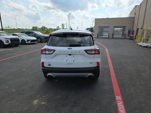 Used 2022 Ford Escape SE FWD image 6