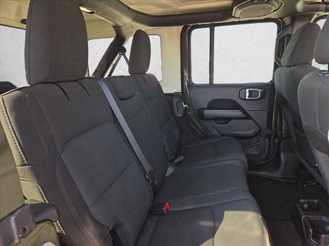 Used 2021 Jeep Wrangler Unlimited Sahara AWD/4WD image 18