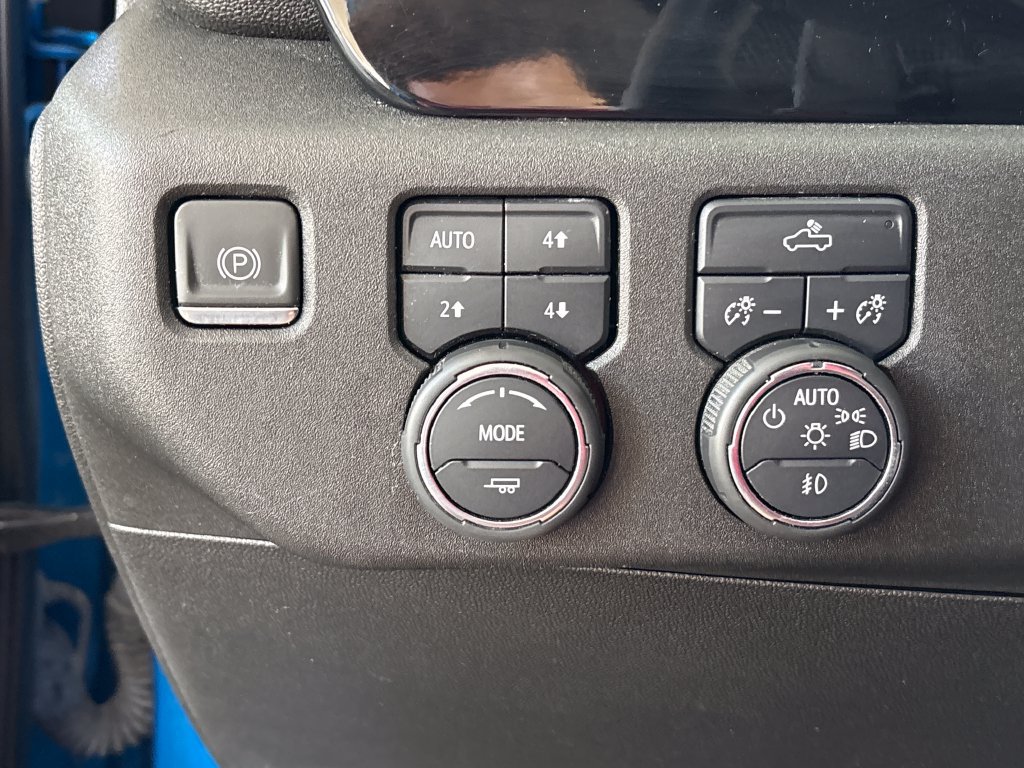 Used 2023 Chevrolet Silverado 1500 RST w/ Convenience Package II AWD/4WD image 44
