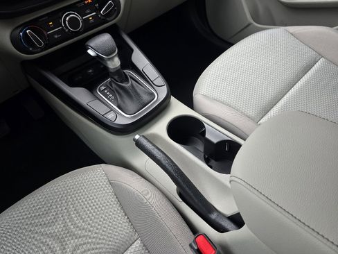 New 2025 Kia Soul LX FWD image 9