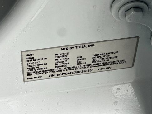 Used 2021 Tesla Model Y Long Range image 30