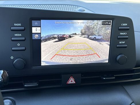 Certified 2025 Hyundai Elantra Sport image 23