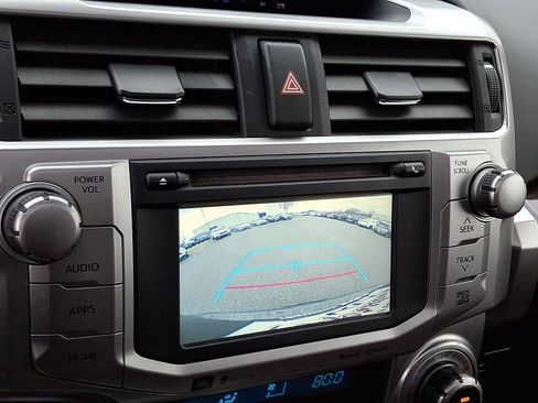 Used 2016 Toyota 4Runner Limited image 19