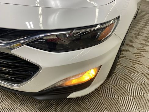 Used 2020 Chevrolet Malibu RS w/ LPO, Convenience Package 2 image 5