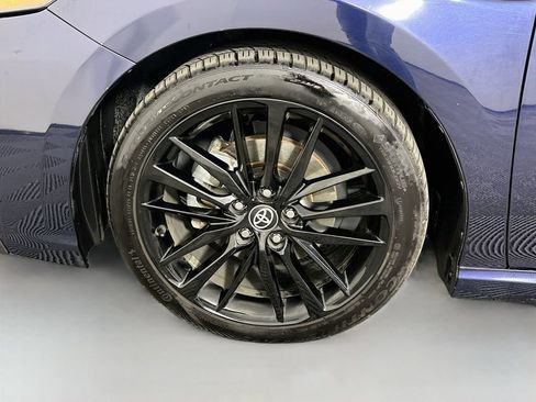 Used 2022 Toyota Camry XSE FWD image 32