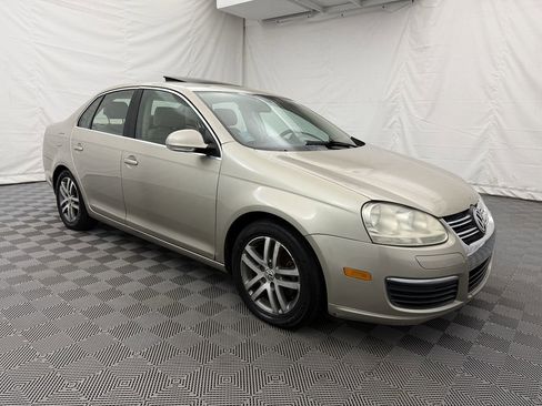 Used 2005 Volkswagen Jetta 2.5 image 2