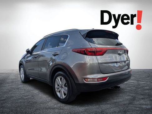 Used 2018 Kia Sportage LX w/ LX Technology Package FWD image 5