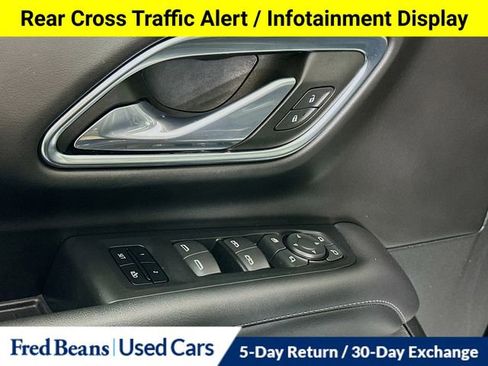 Certified 2024 Chevrolet Suburban Z71 w/ Luxury Package image 20