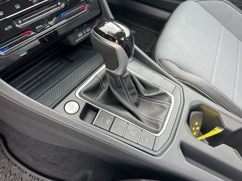 New 2025 Volkswagen Jetta SE image 26