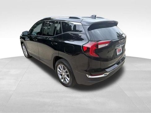 Used 2022 GMC Terrain SLT w/ Tech Package AWD/4WD image 7