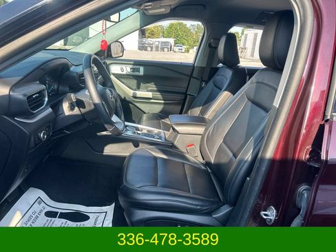 Used 2023 Ford Explorer XLT w/ Equipment Group 202A AWD/4WD image 9