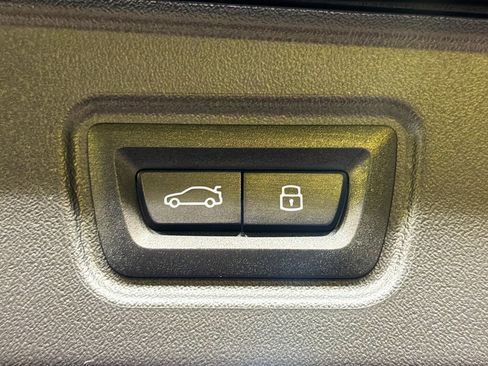 Used 2026 BMW M5 Touring w/ M Driver's Package image 22