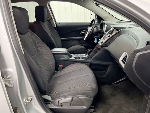 Used 2017 Chevrolet Equinox LT w/ Convenience Package image 21