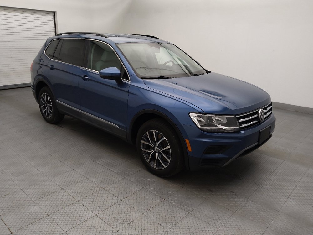 Used 2020 Volkswagen Tiguan SE w/ 3rd Row Seat Package AWD/4WD image 11