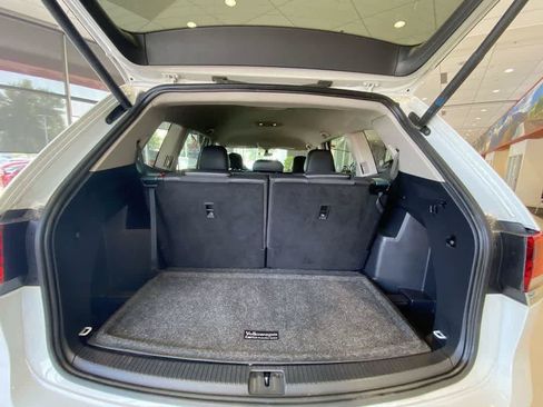Used 2021 Volkswagen Atlas SE w/ Towing Package AWD/4WD image 26