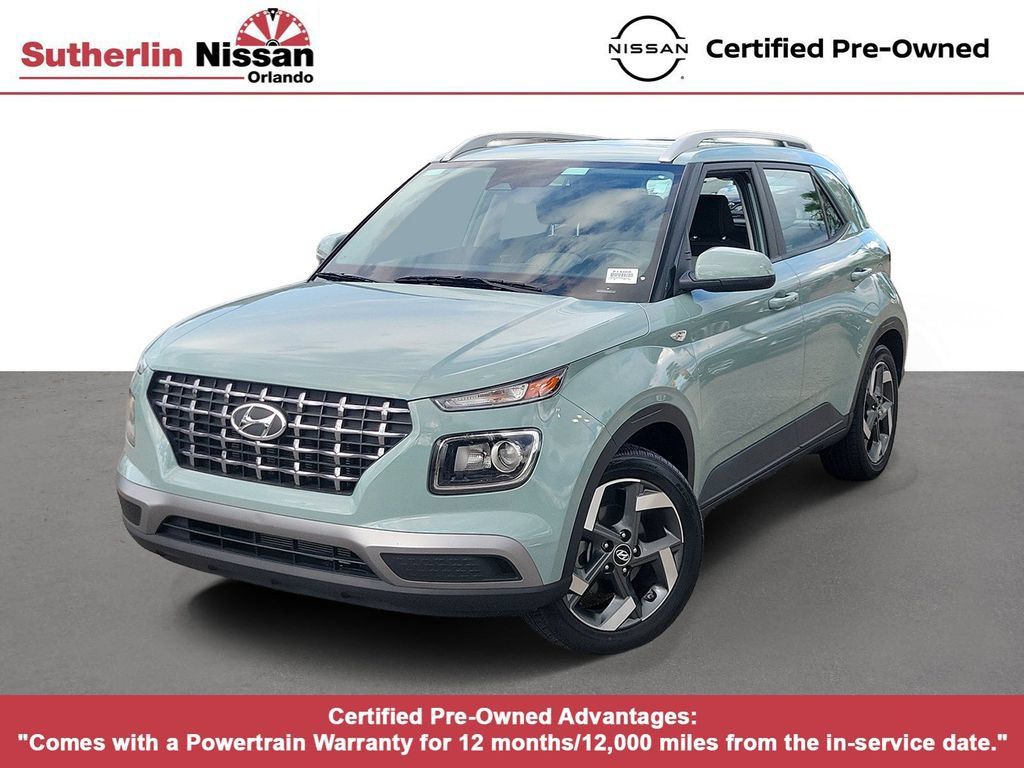 Used 2025 Hyundai Venue SEL FWD image 1