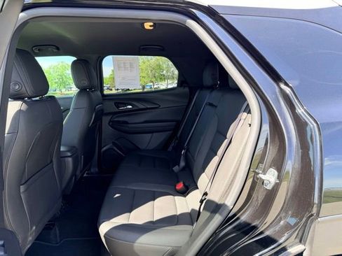 Used 2024 Chevrolet TrailBlazer ACTIV w/ Convenience Package AWD/4WD image 8