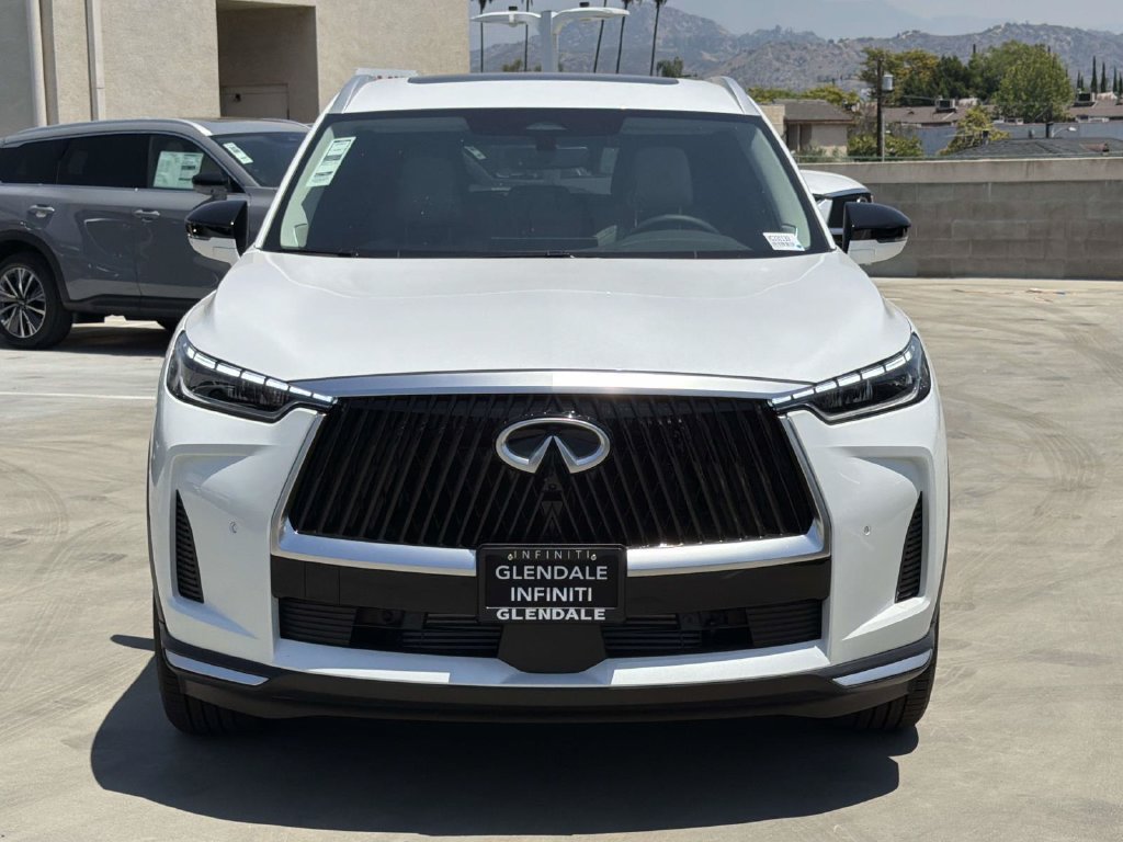New 2027 INFINITI QX60 Luxe FWD image 3
