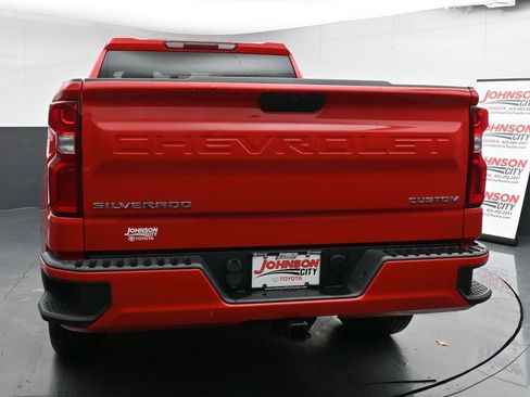 Used 2020 Chevrolet Silverado 1500 Custom w/ Custom Value Package image 7