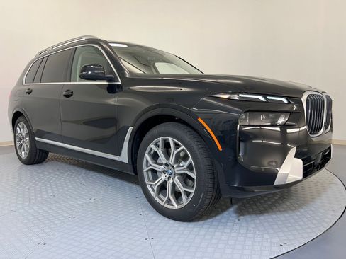 New 2026 BMW X7 xDrive40i w/ Executive Package AWD/4WD image 7