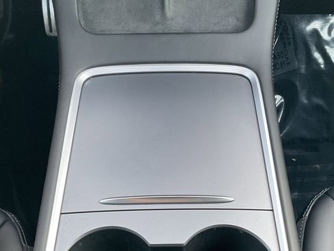 Used 2022 Tesla Model Y Performance image 20