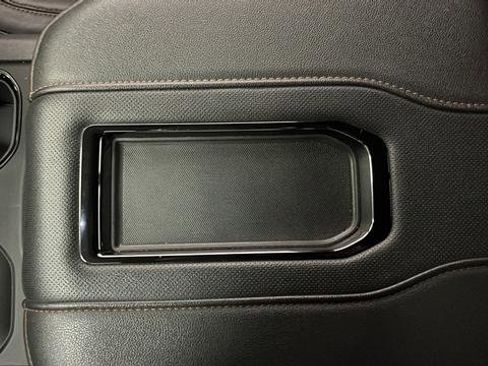 Used 2022 GMC Sierra 1500 AT4 w/ AT4 Premium Package image 19