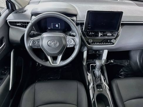 Certified 2025 Toyota Corolla Cross XLE w/ Convenience Package AWD/4WD image 4