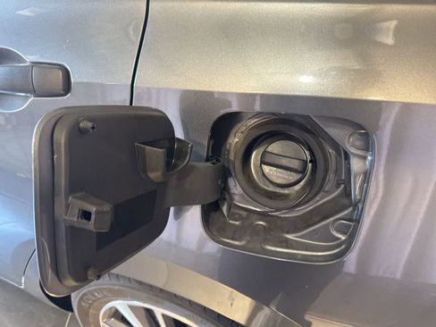 Used 2024 Nissan Versa S w/ S Plus Package image 11