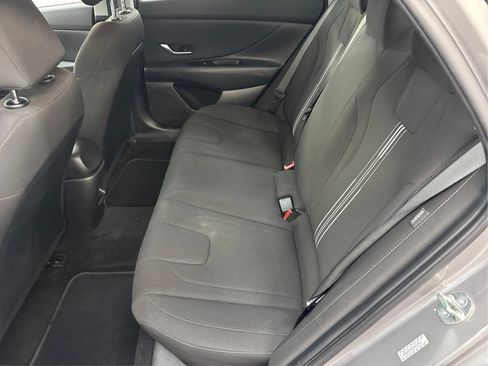 Used 2024 Hyundai Elantra SEL FWD image 14