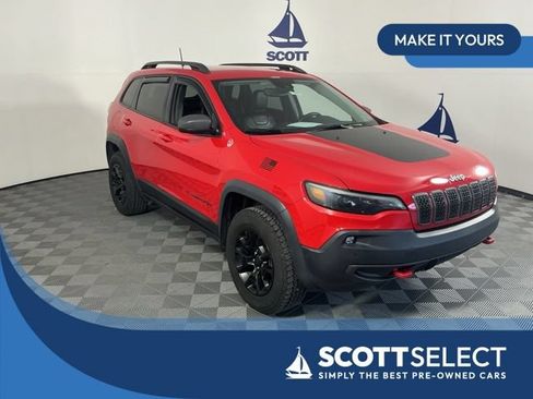 Used 2019 Jeep Cherokee Trailhawk AWD/4WD image 1